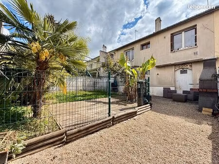 maison 3 pièces 80 m²