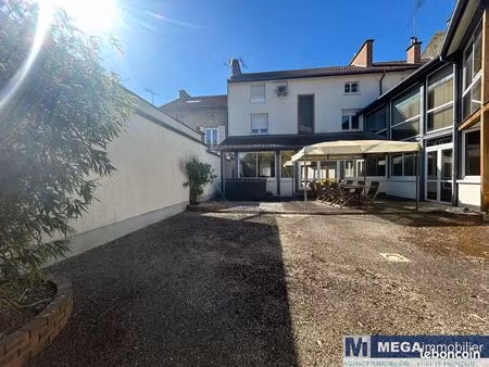 maison 10 pièces 370 m²