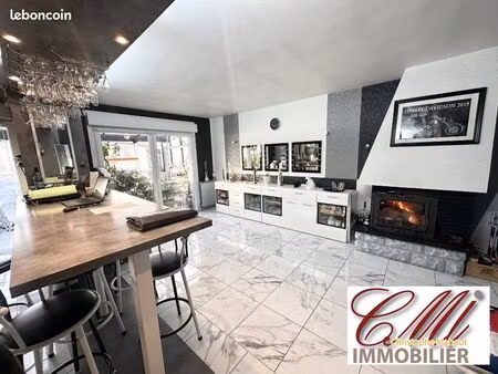 maison 6 pièces 133 m²