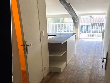 location d’un appartement à port saint-père