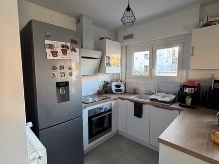 t3 lumineux avec double garage