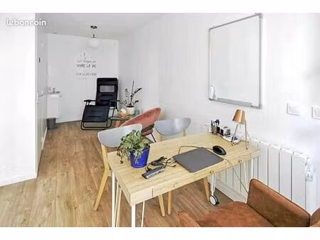 cabinet pluridisciplinaire. 130 euros près du rond point de rennes