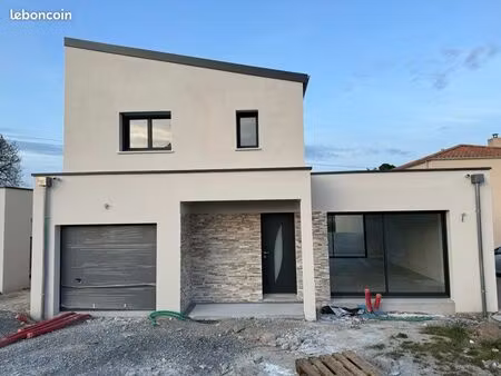 à louer maison t4 montbert