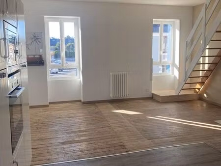 appt duplex 88m2 bourg de ste pazanne