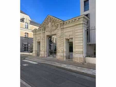 bureaux de standing 85 m² – meublés – accès direct – climatisation