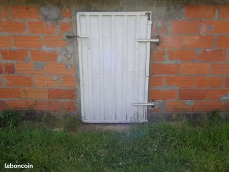 local de stockage 20m2 idéal moto