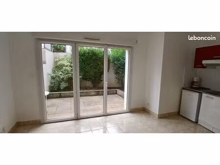 beau studio de 21 m² avec jardin et terrasse au centre de nantes
