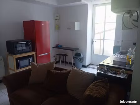 t2 meublé quai de versailles