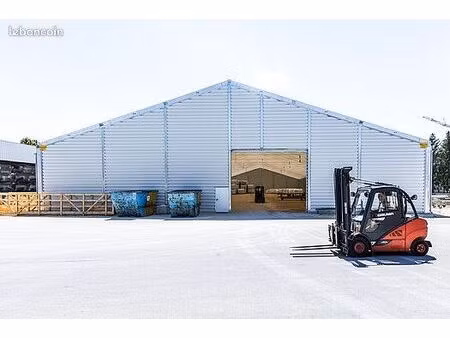 ? location entrepôt ?︎ stockage intérieur & extérieur ? sur mesure et polyvalent ?