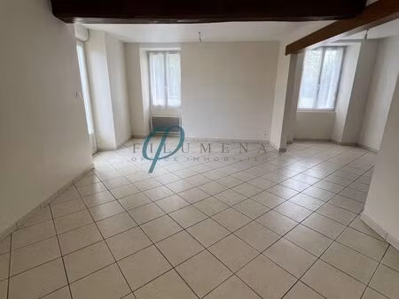 maison 3 pièces 90 m²