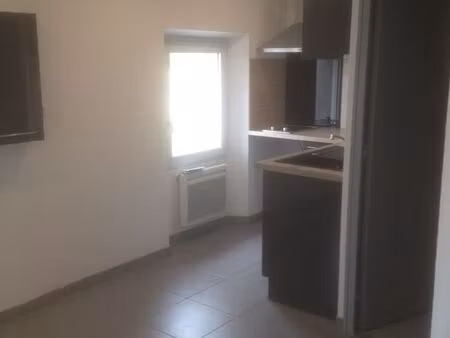 loue t1 bis – centre de candé