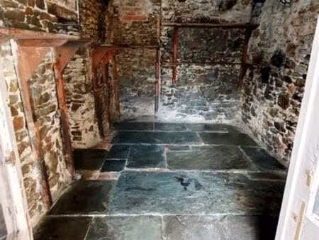 local 12m2 - modification en studio ok