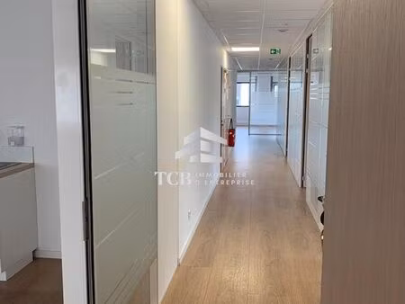 bureaux 100 m² nantes