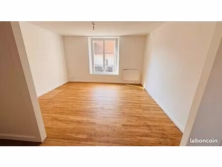 t3 lumineux et entièrement rénové proche saint joseph