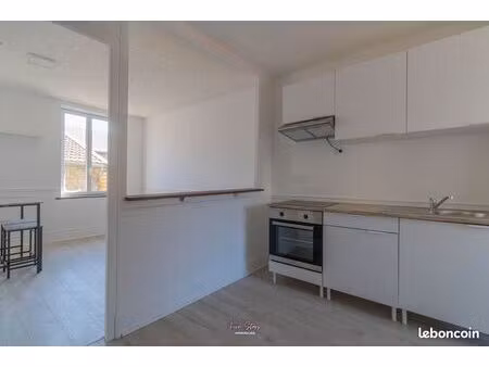 appartement 3 pièces 77 m²