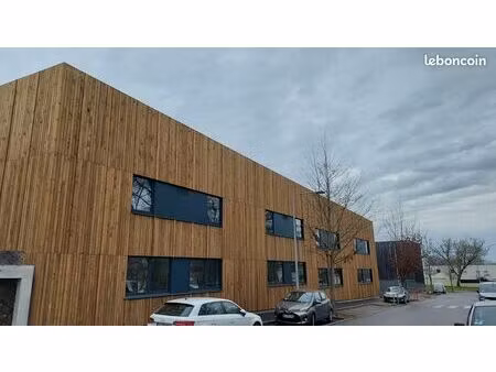 entrepôts [230 - 240 m²] - nantes