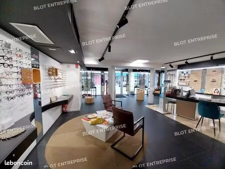 local commercial 89 m²