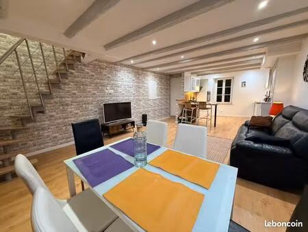 ? triplex 100% rénové avec patio – sans copropriété