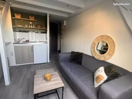 type 2 meublé en duplex centre reims