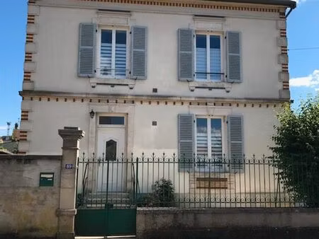 maison individuelle avec jardin quartier recherché