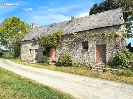 deux maisons en pierres à rénover (région bais/mayenne)