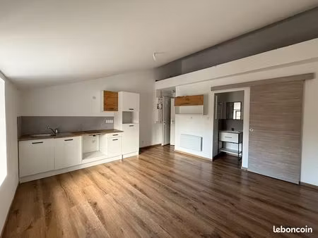 studio entièrement rénové à bouxières-aux-dames