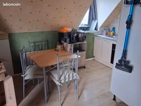 particulier loue studio meublé laval