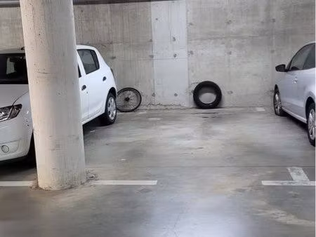 parking souterrain dans résidence sécurisée