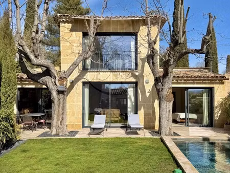 maison de ville à vendre dans le quartier est-repentance-les trois bons dieux