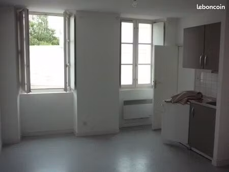 38 m2  entre centre ville/hôpital