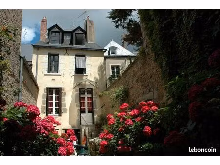 appart.t3 de 61m2 - centre-ville rive droite (mairie)