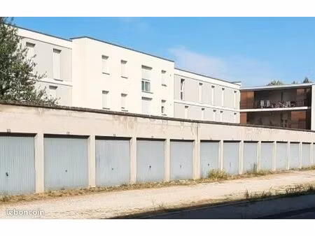 garage box 15m2 lunéville