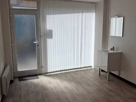 loue local commercial