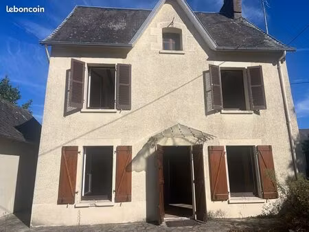 maison à vendre – bricqueville-sur-mer – fort potentiel