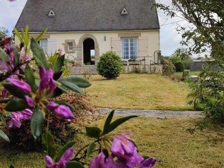 maison avec grand terrain arboré