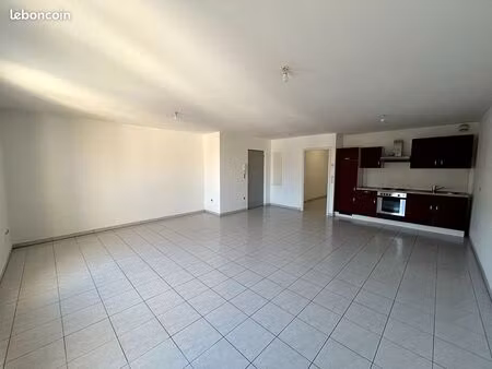 appartement 3 pièces 83 m²