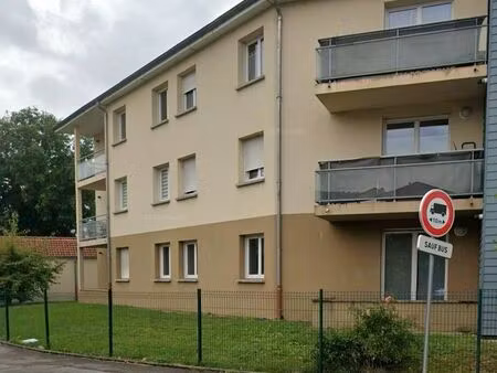 appartement meublé 50m² avec balcon et parking