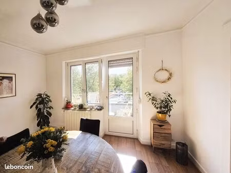 quartier saint-françois – appartement 104 88m2 – 2chambres – sejour 32 m2  terrasse – cave