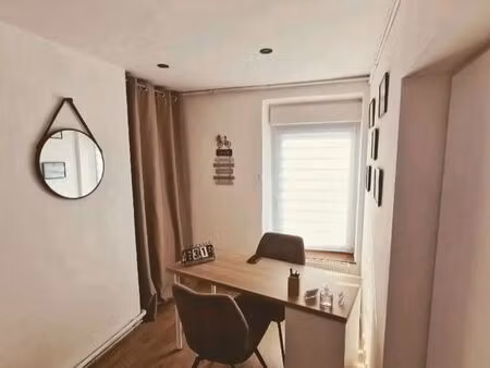 bureau professionnel à la maison du bien être