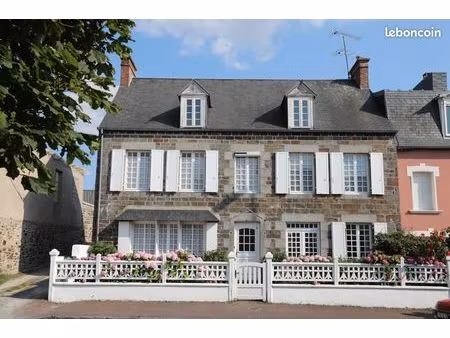 très belle maison de caractère à 900 m de la plage