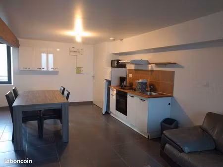 appartement duplex f3 meublé dans résidence fermée à 750