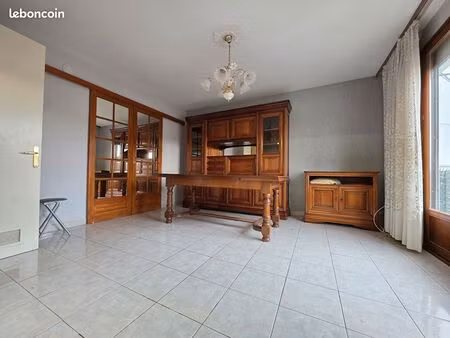appartement 4 pièces 67 m²