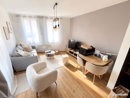 maison 4 pièces 74 m²