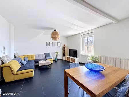 appartement 3 pièces 75 m²