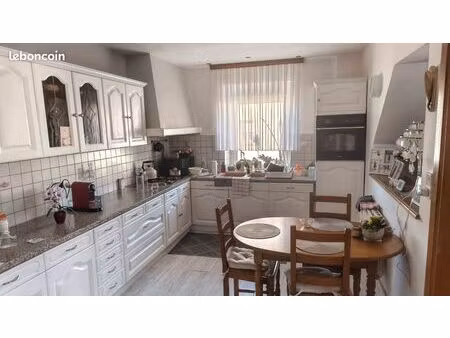 maison de ville t3 atypique de 75m2   idéal pour frontalier (bus et train au pied de la po