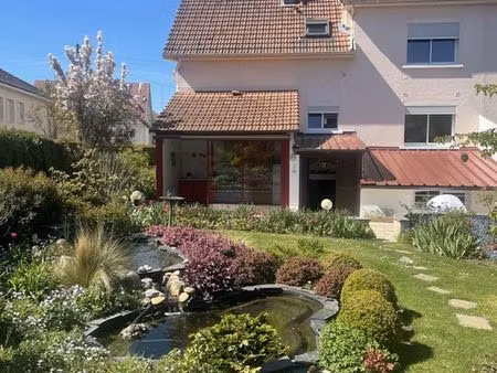propriété 6 pièces 150 m²