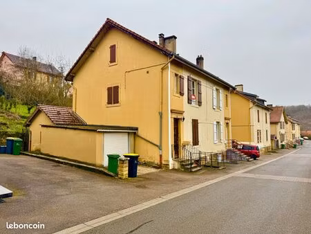 maison mitoyenne en pierres de taille de 107 m2