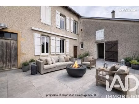 propriété 6 pièces 200 m²