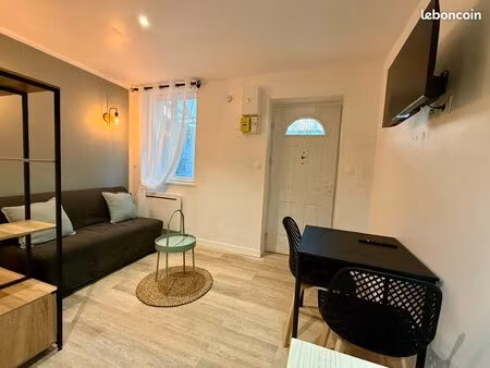 studio 100% meublé 15m2 avec cour