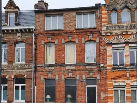 opportunité rare : immeuble de caractère avec jardin – quartier musée